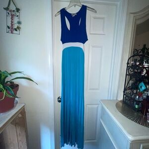 Sexy Side CutOut Maxi Dress